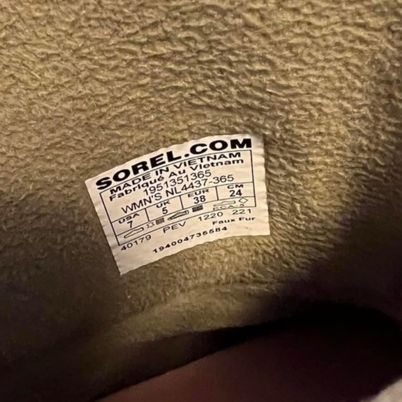 EUC Sorel Winter Snow Boots - Picture 8 of 8